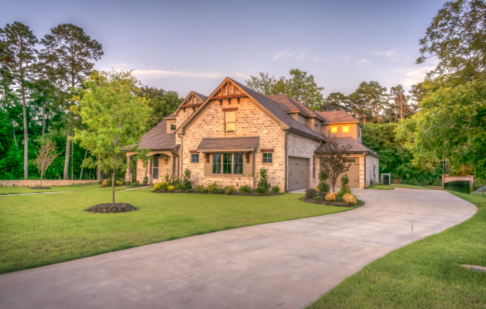 Tips to Complement Your Driveway to Your House