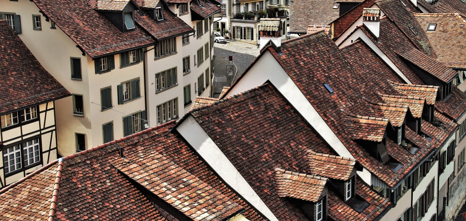 Benefits of Replacing Your Old Roof